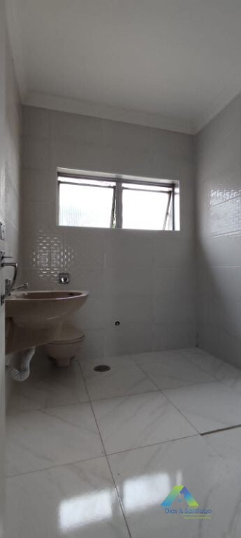 Sobrado à venda com 3 quartos, 200m² - Foto 6