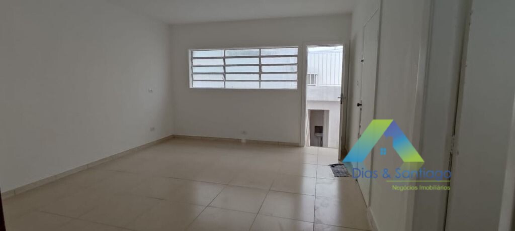 Sobrado à venda com 3 quartos, 200m² - Foto 4