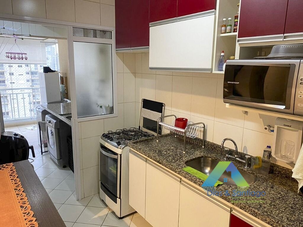 Apartamento à venda com 2 quartos, 72m² - Foto 2