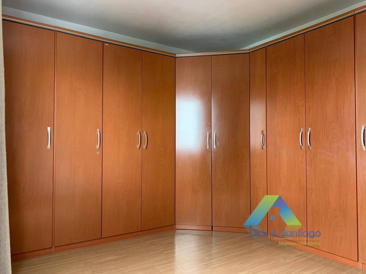 Apartamento à venda com 2 quartos, 72m² - Foto 7