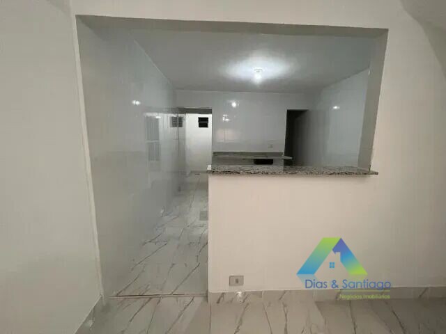 Sobrado à venda com 2 quartos, 102m² - Foto 4