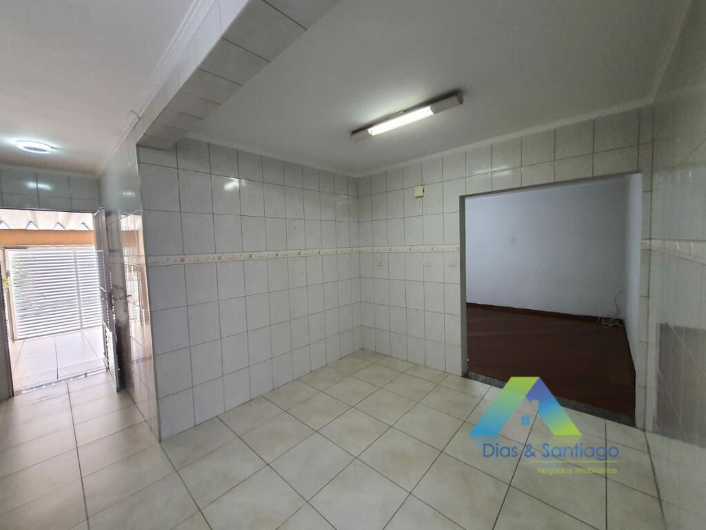 Casa à venda com 3 quartos, 141m² - Foto 7