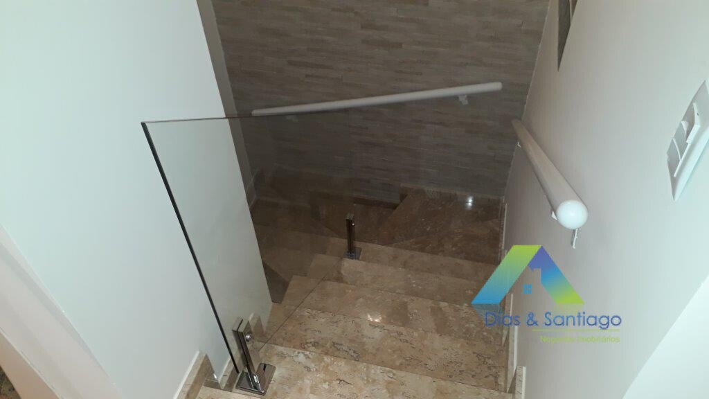 Sobrado à venda com 4 quartos, 200m² - Foto 29