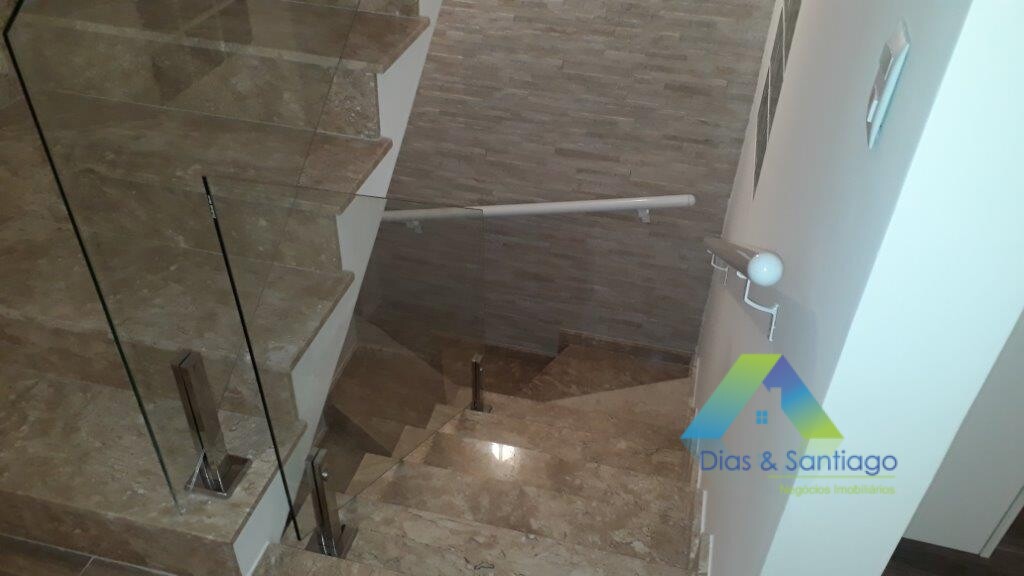 Sobrado à venda com 4 quartos, 200m² - Foto 30