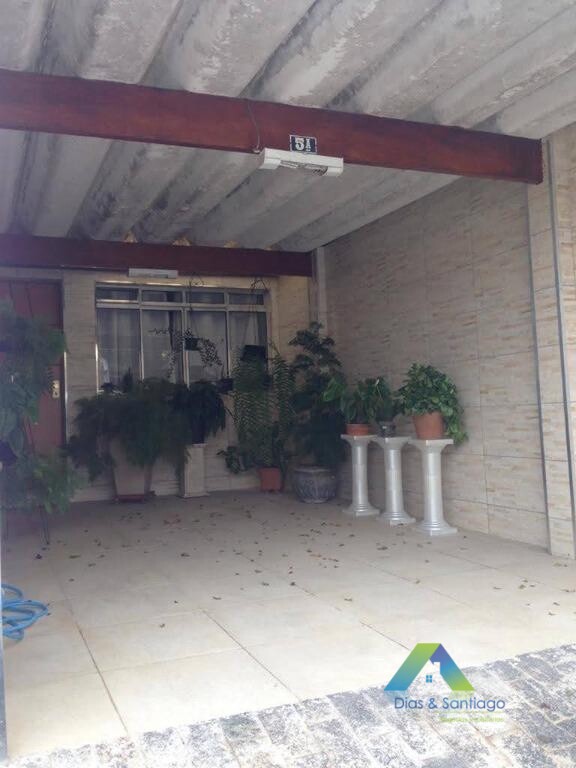 Sobrado à venda com 3 quartos, 180m² - Foto 1