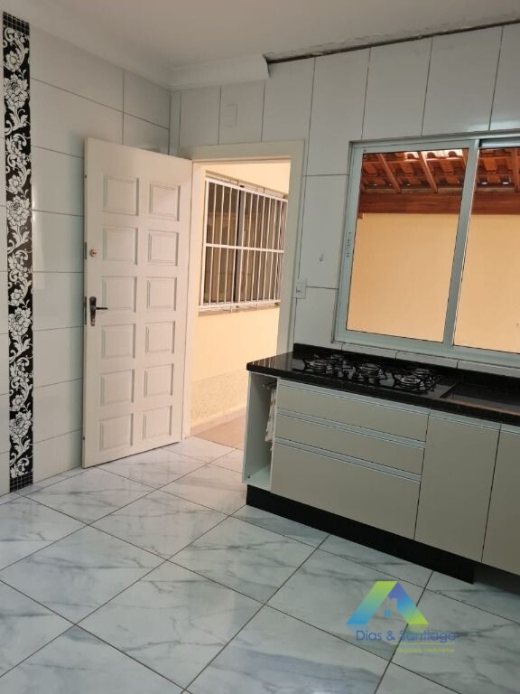 Sobrado à venda com 3 quartos, 192m² - Foto 5