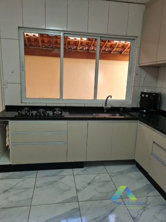 Sobrado à venda com 3 quartos, 192m² - Foto 4