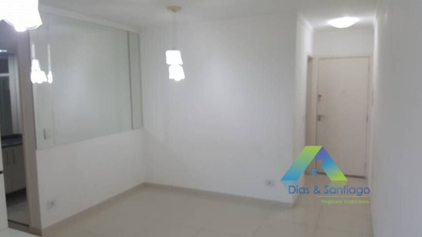 Apartamento à venda com 2 quartos, 68m² - Foto 4