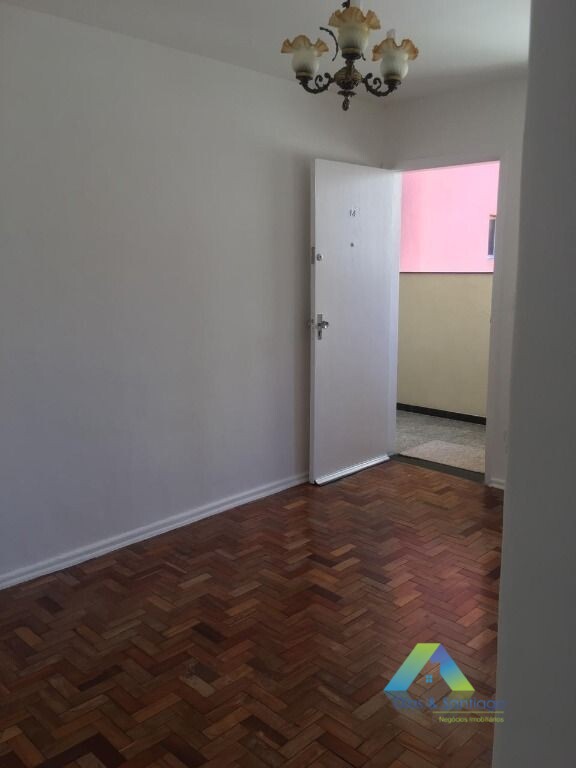 Apartamento à venda com 2 quartos, 46m² - Foto 2