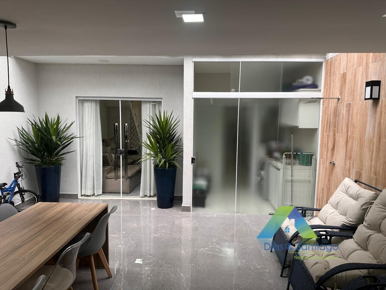 Sobrado à venda com 3 quartos, 125m² - Foto 2