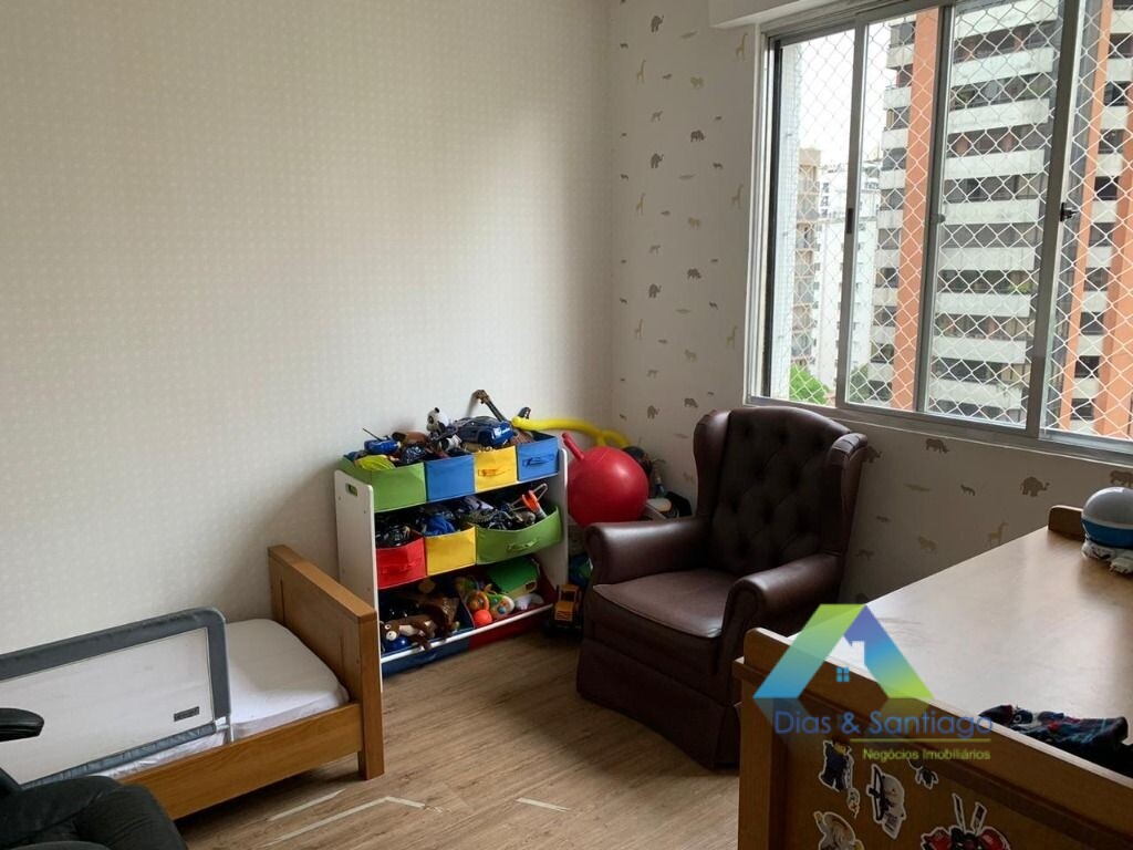 Apartamento à venda com 4 quartos, 150m² - Foto 11