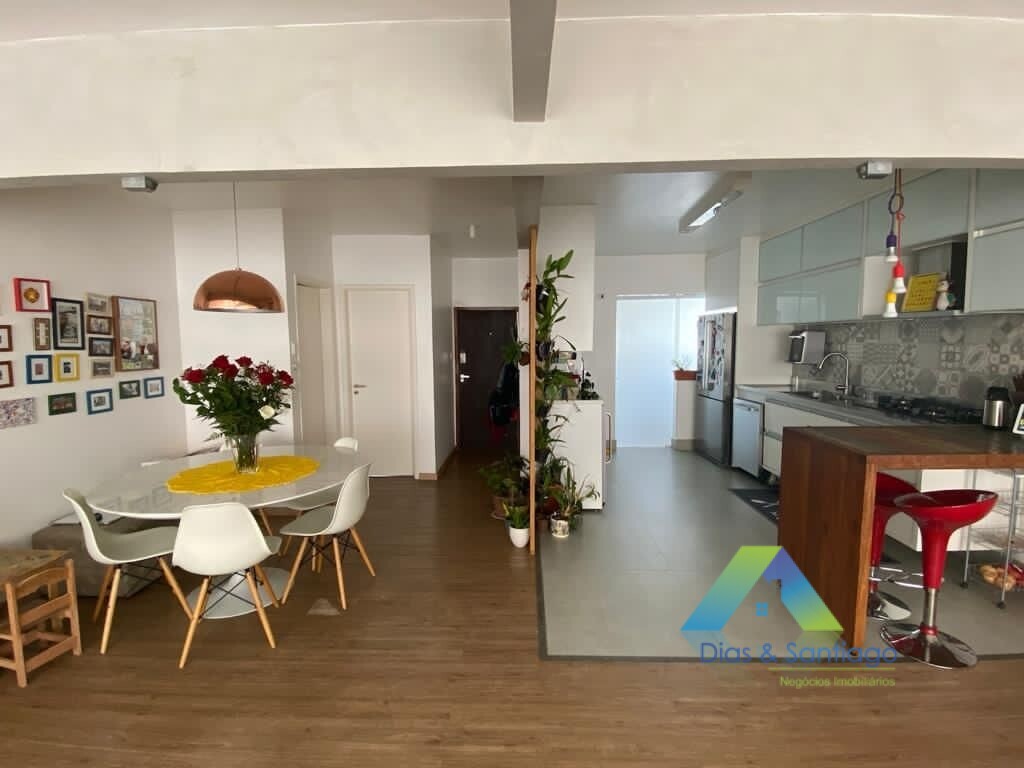 Apartamento à venda com 4 quartos, 150m² - Foto 3