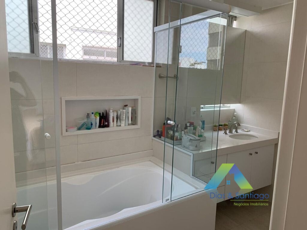 Apartamento à venda com 4 quartos, 150m² - Foto 17