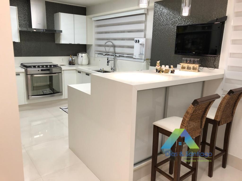 Apartamento à venda com 3 quartos, 240m² - Foto 14