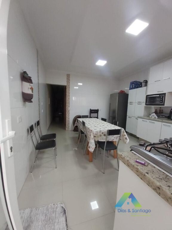 Sobrado à venda com 3 quartos, 220m² - Foto 7