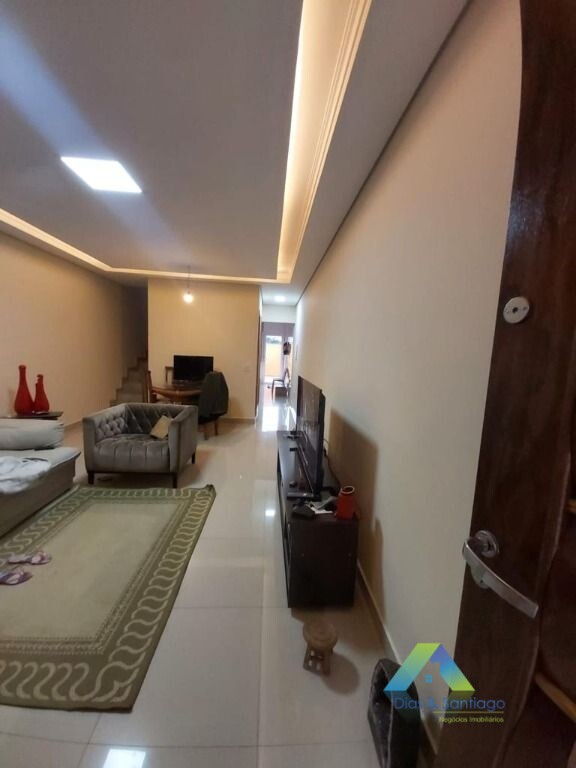 Sobrado à venda com 3 quartos, 220m² - Foto 14