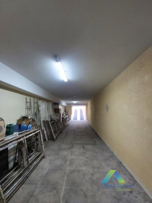 Sobrado à venda com 3 quartos, 220m² - Foto 32