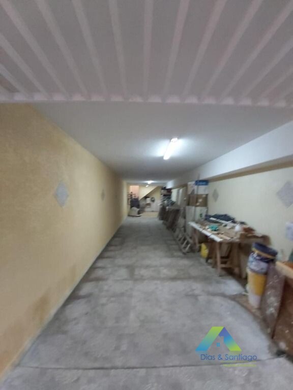 Sobrado à venda com 3 quartos, 220m² - Foto 30