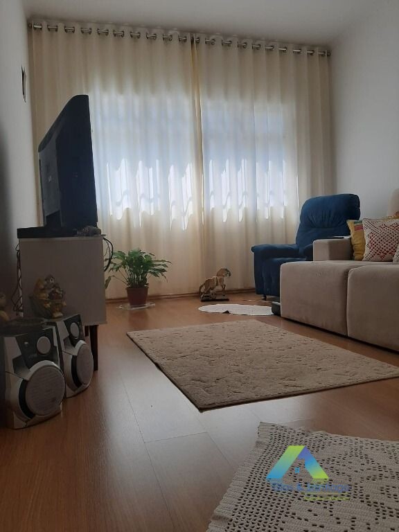 Casa à venda com 3 quartos, 190m² - Foto 3