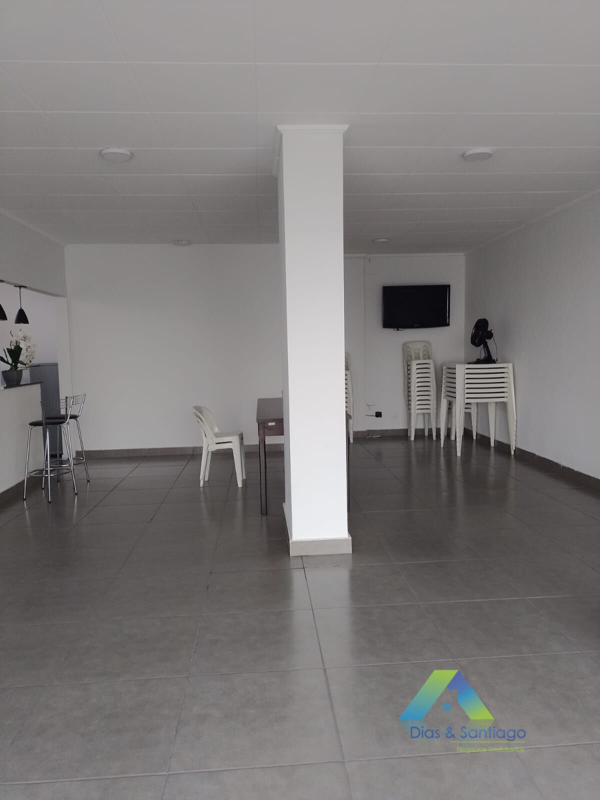 Apartamento à venda com 2 quartos, 58m² - Foto 18