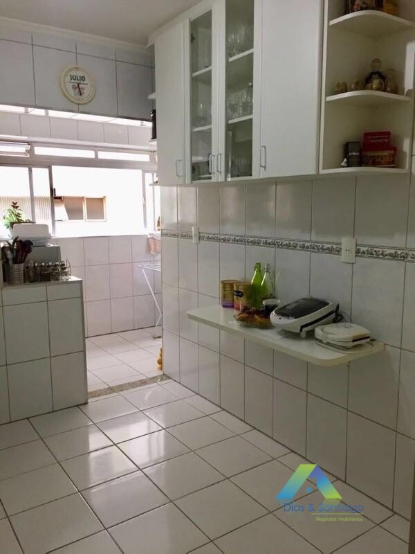 Apartamento à venda com 2 quartos, 82m² - Foto 3