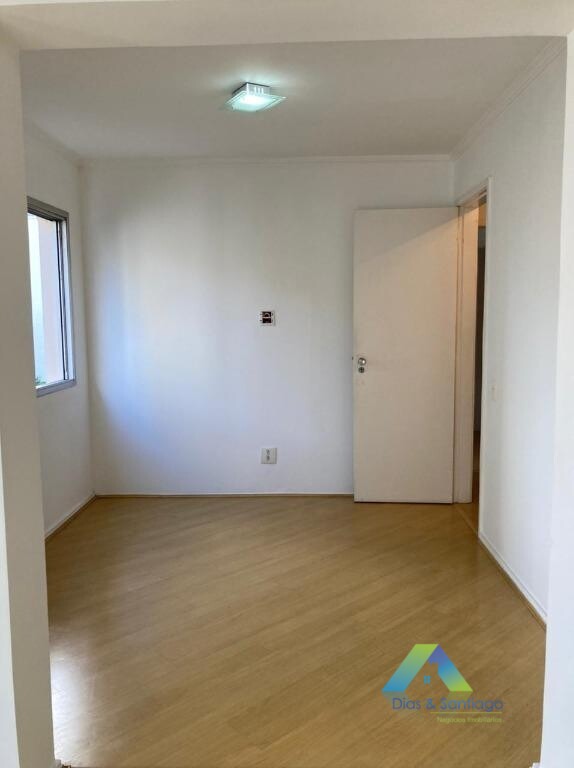 Apartamento à venda com 2 quartos, 74m² - Foto 3