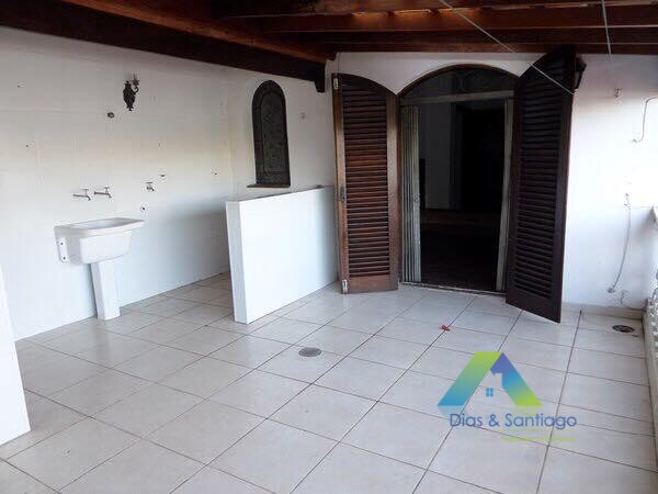 Sobrado à venda com 4 quartos, 224m² - Foto 3