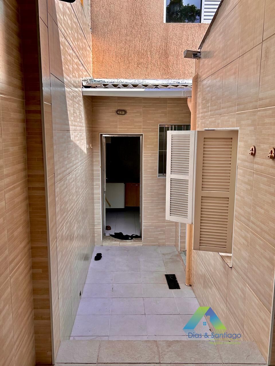 Sobrado à venda com 2 quartos, 132m² - Foto 17