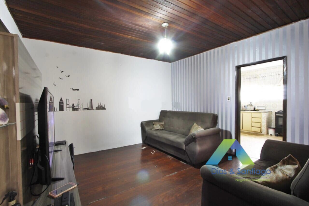 Casa à venda com 2 quartos, 90m² - Foto 2