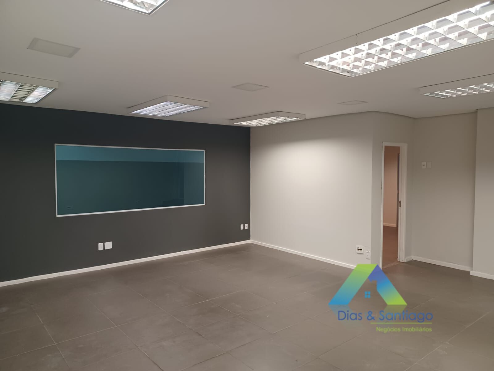 Depósito-Galpão, 550 m² - Foto 1