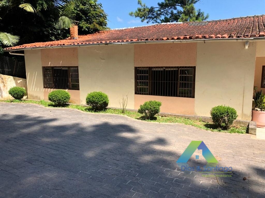 Casa à venda com 3 quartos, 333m² - Foto 3