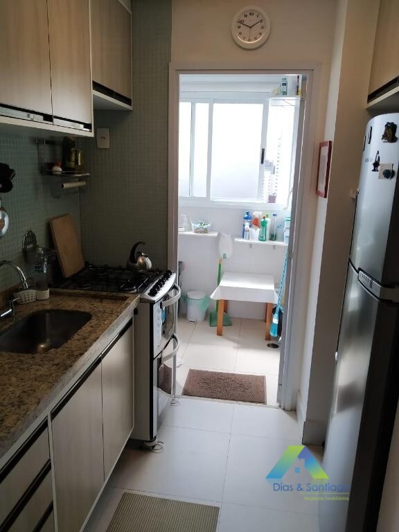 Apartamento à venda com 3 quartos, 82m² - Foto 2