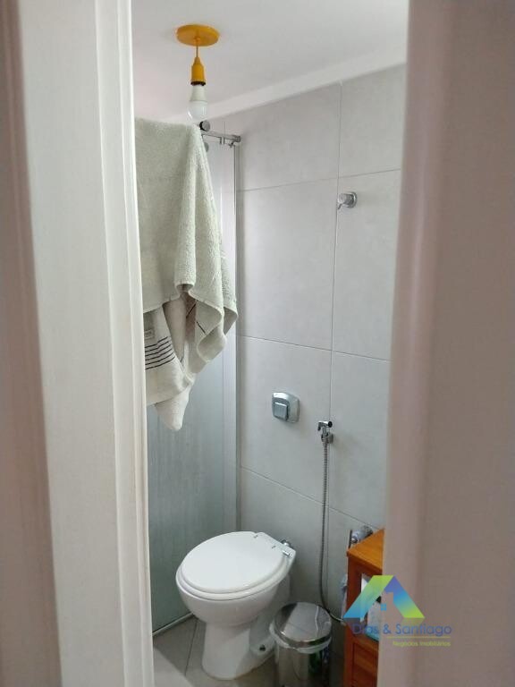 Apartamento à venda com 2 quartos, 62m² - Foto 11