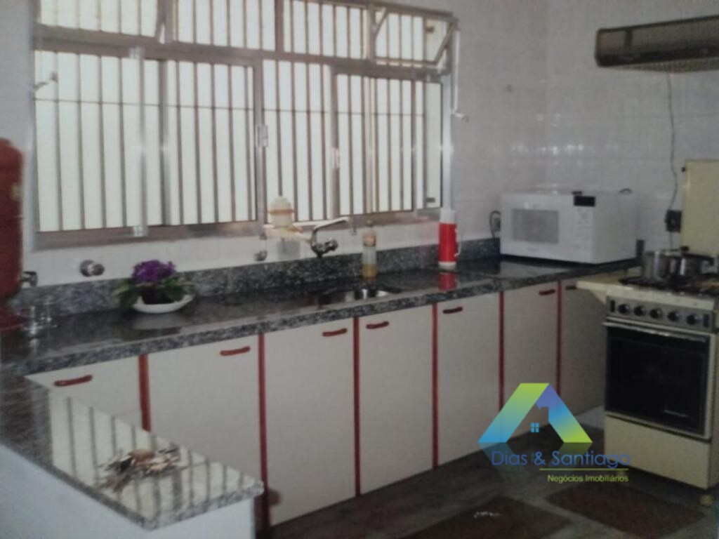 Sobrado à venda com 3 quartos, 160m² - Foto 13