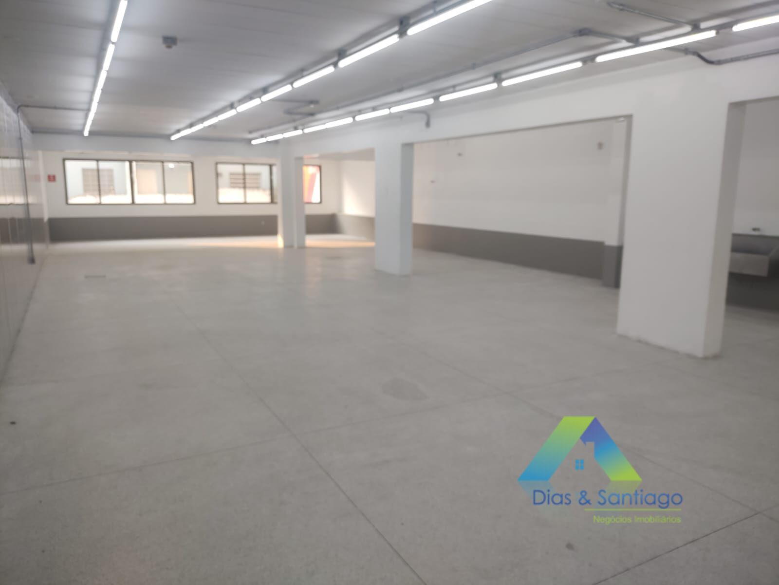 Loja-Salão para alugar, 2524m² - Foto 4