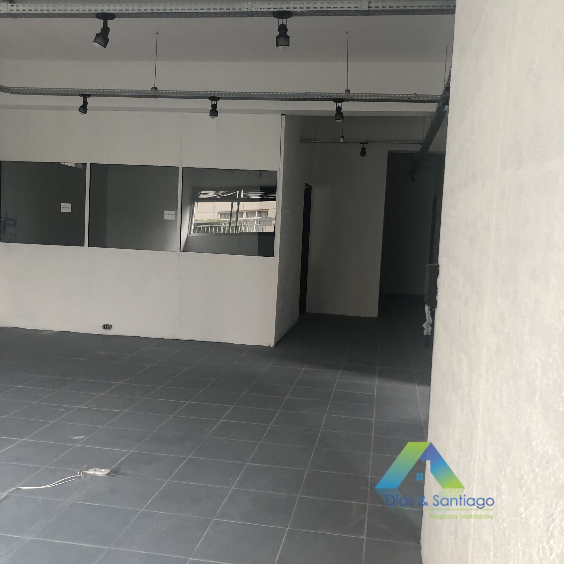 Conjunto Comercial-Sala para alugar, 117m² - Foto 1