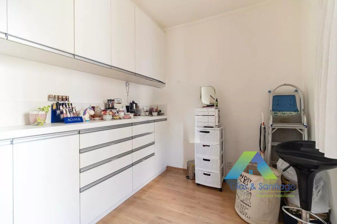 Apartamento à venda com 2 quartos, 62m² - Foto 11