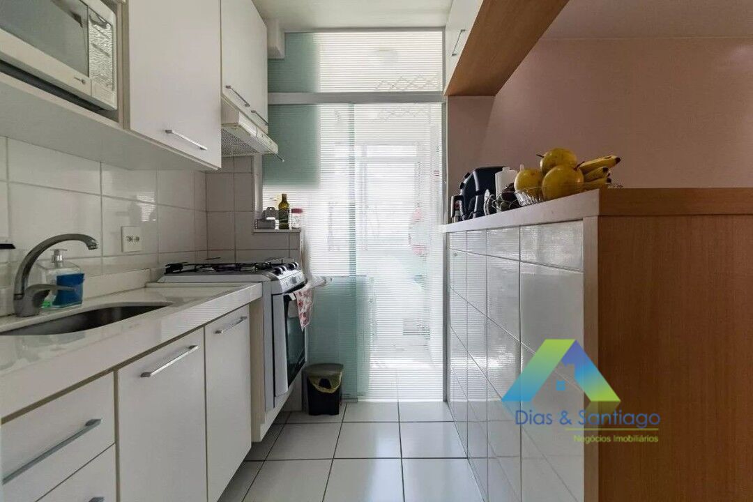 Apartamento à venda com 2 quartos, 62m² - Foto 7