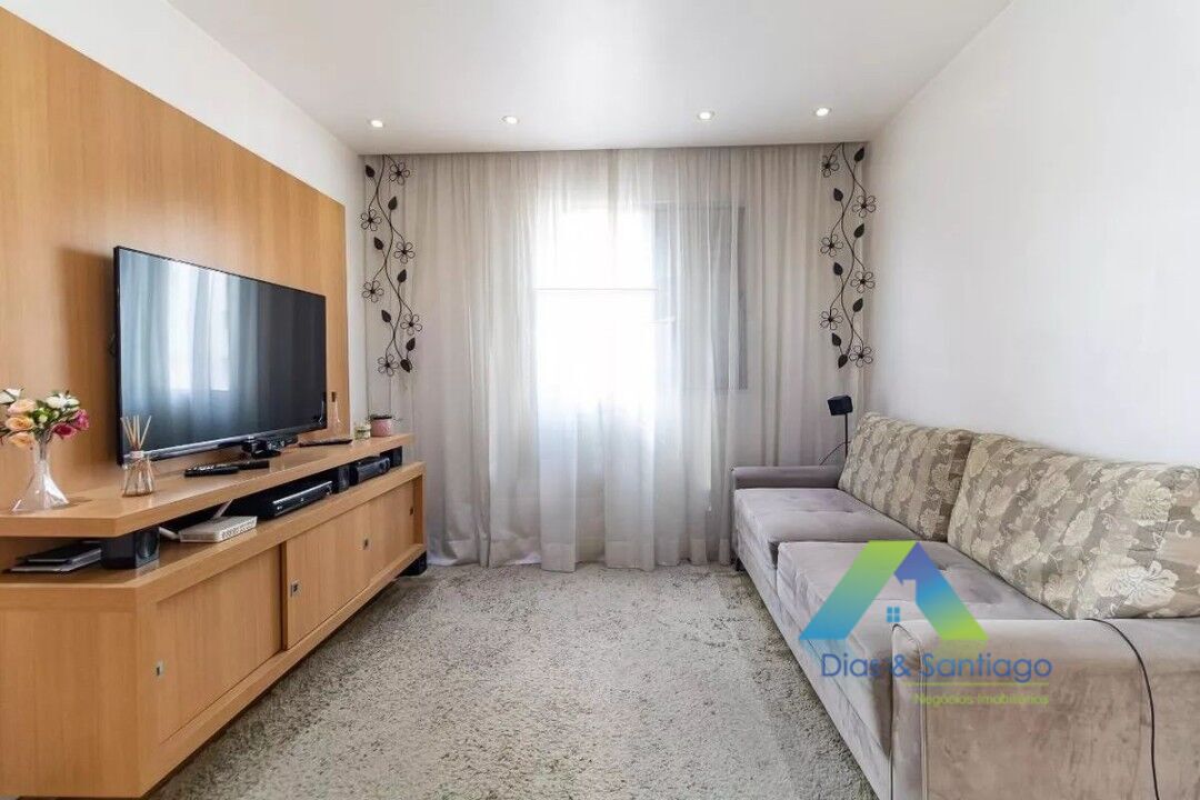 Apartamento à venda com 2 quartos, 62m² - Foto 4