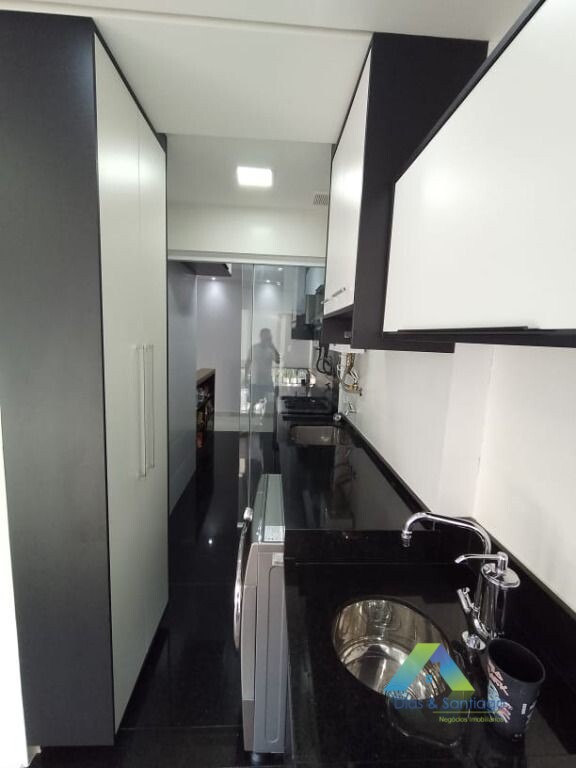 Apartamento à venda com 2 quartos, 64m² - Foto 14