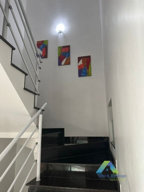 Sobrado à venda com 4 quartos, 300m² - Foto 12