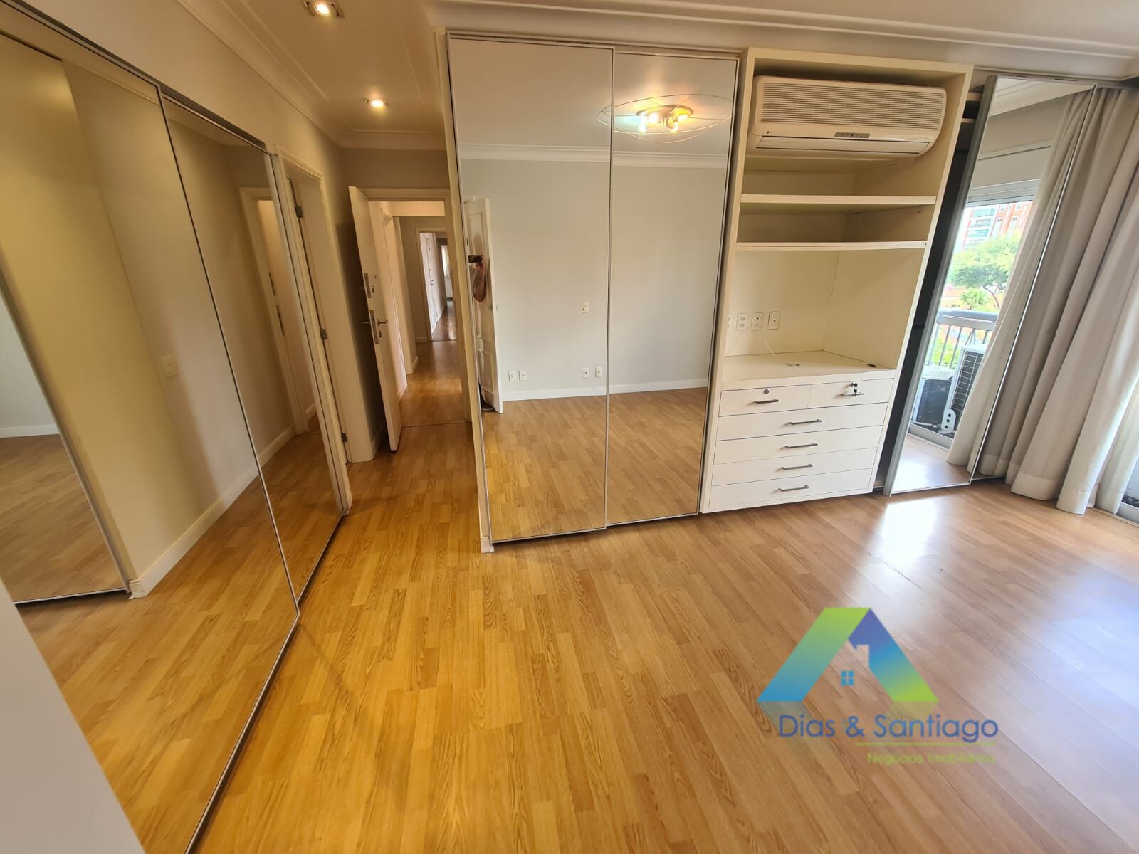 Apartamento à venda com 3 quartos, 250m² - Foto 8