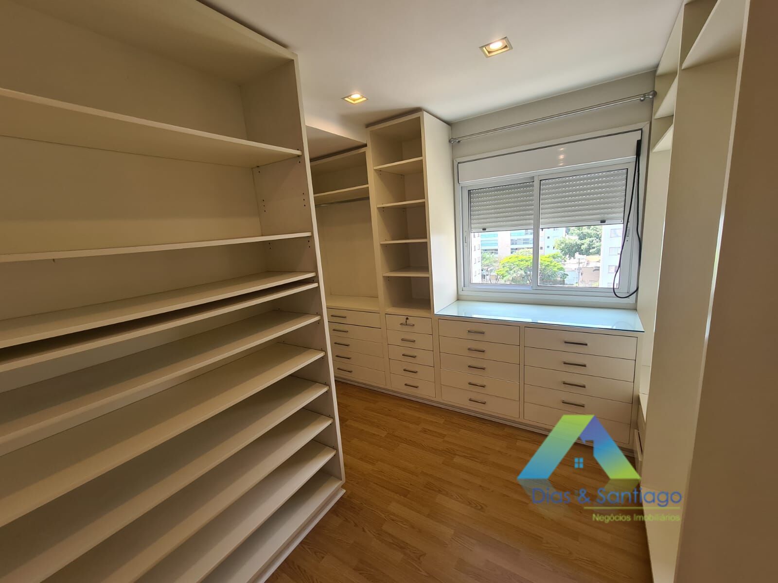 Apartamento à venda com 3 quartos, 250m² - Foto 10