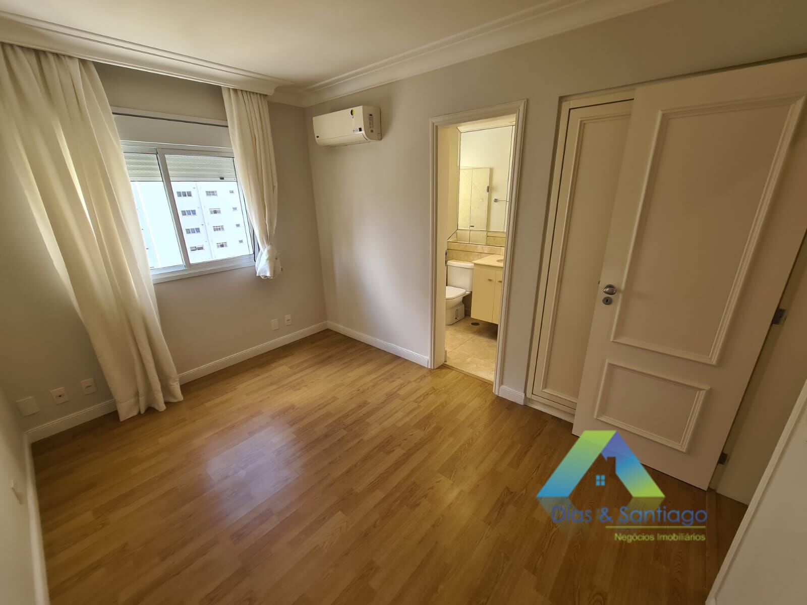 Apartamento à venda com 3 quartos, 250m² - Foto 13