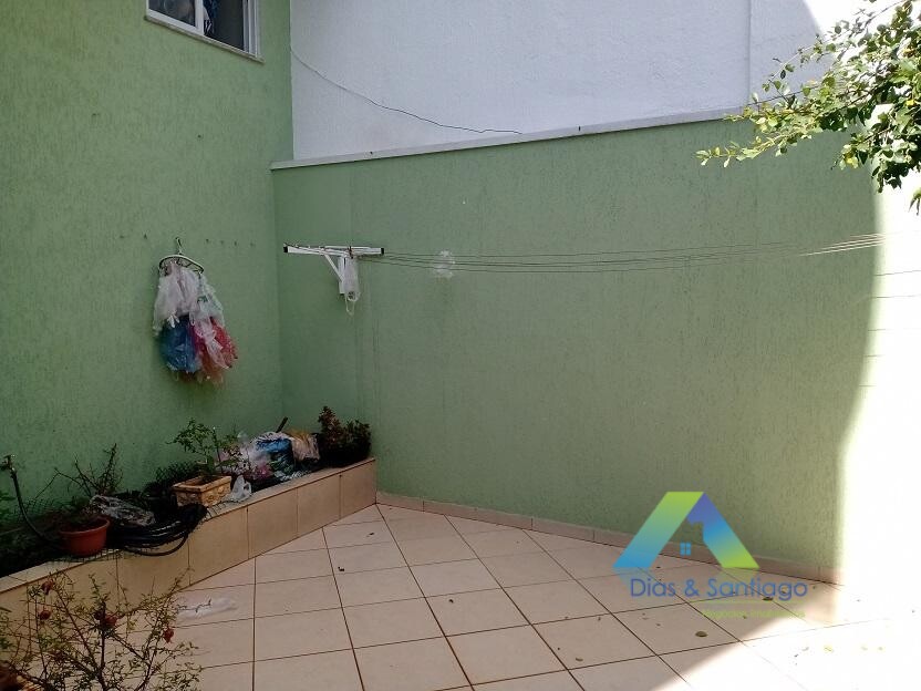 Sobrado à venda com 3 quartos, 300m² - Foto 19