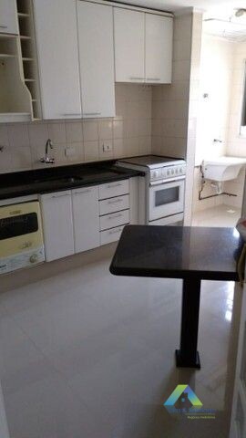 Apartamento à venda com 2 quartos, 65m² - Foto 3