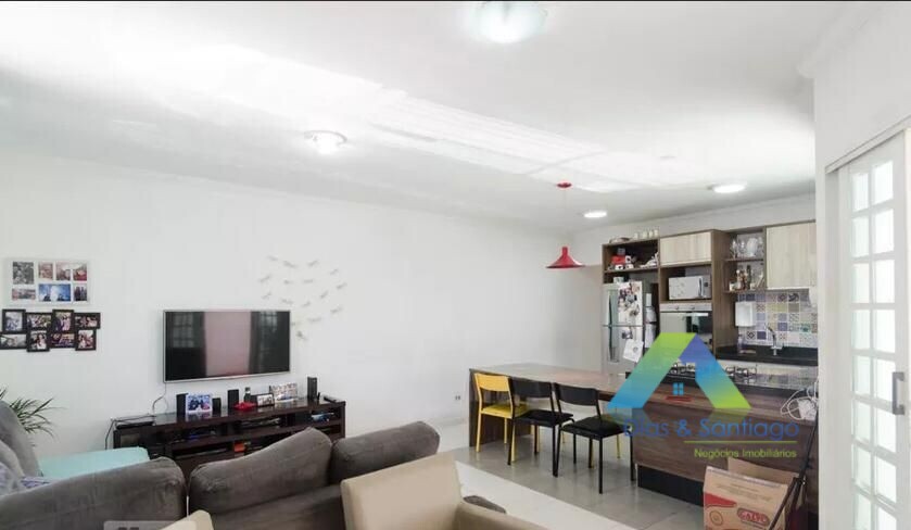 Casa à venda com 2 quartos, 170m² - Foto 3