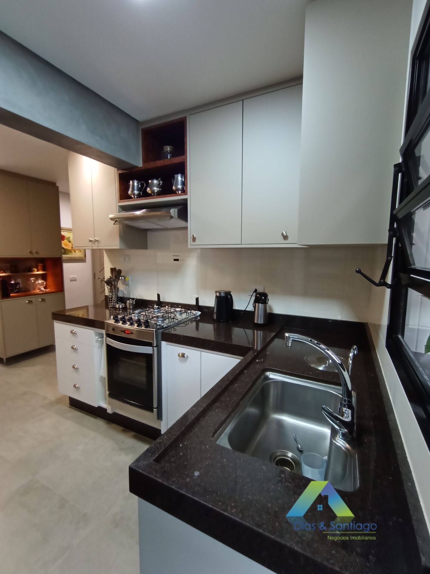 Apartamento à venda com 3 quartos, 89m² - Foto 2