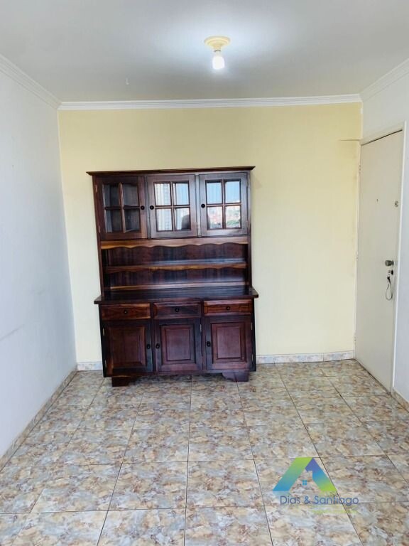 Apartamento à venda com 2 quartos, 60m² - Foto 4