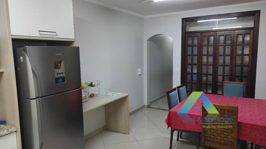 Sobrado à venda com 4 quartos, 230m² - Foto 5